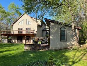 Exterior - Cozy 2-bed, 1 bath Retreat in Elkhorn, WI close to Lauderdale Lakes (Elkhorn)
