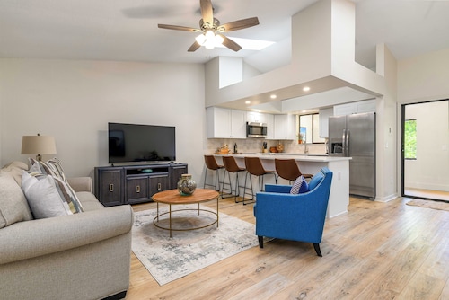 Sunny 2BR/2BA Coastal Retreat – Walk to Dining, Near Beach & Trails
