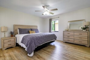 2 bedrooms, iron/ironing board, free WiFi, bed sheets