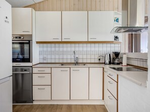 Fridge, dishwasher, cookware/dishes/utensils