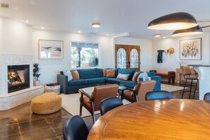 Smart TV, fireplace, books