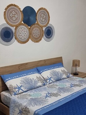 2 bedrooms, iron/ironing board, travel cot, free WiFi
