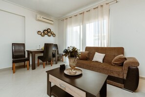 TV - Lazaretta Suite 1 | Nea Chora (Chania)