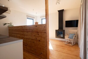 Interior - MV. Living | Retreat (Daratsos)