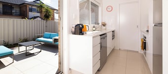 Lake Illawarra Family Escape