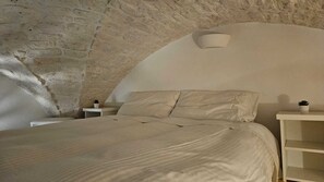 1 bedroom, iron/ironing board, free WiFi, bed sheets - Mediterranean chill home (Ostuni)