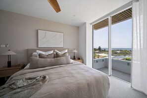 6 bedrooms, iron/ironing board, WiFi, bed sheets - The View Summary (Gerringong)