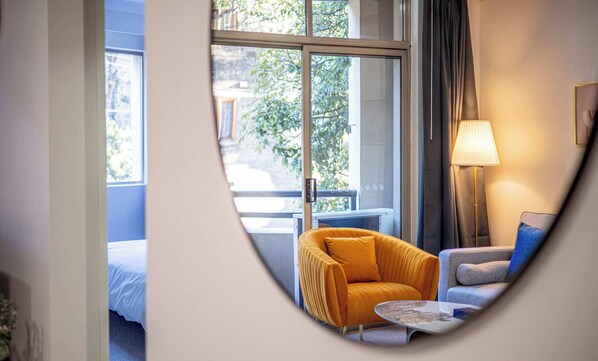 Interior - MetaWise Cozy 1BR City Pad W Parking Near RPA & Sydney Uni (Camperdown)