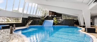 6 Person Holiday Park Home in Hesselager