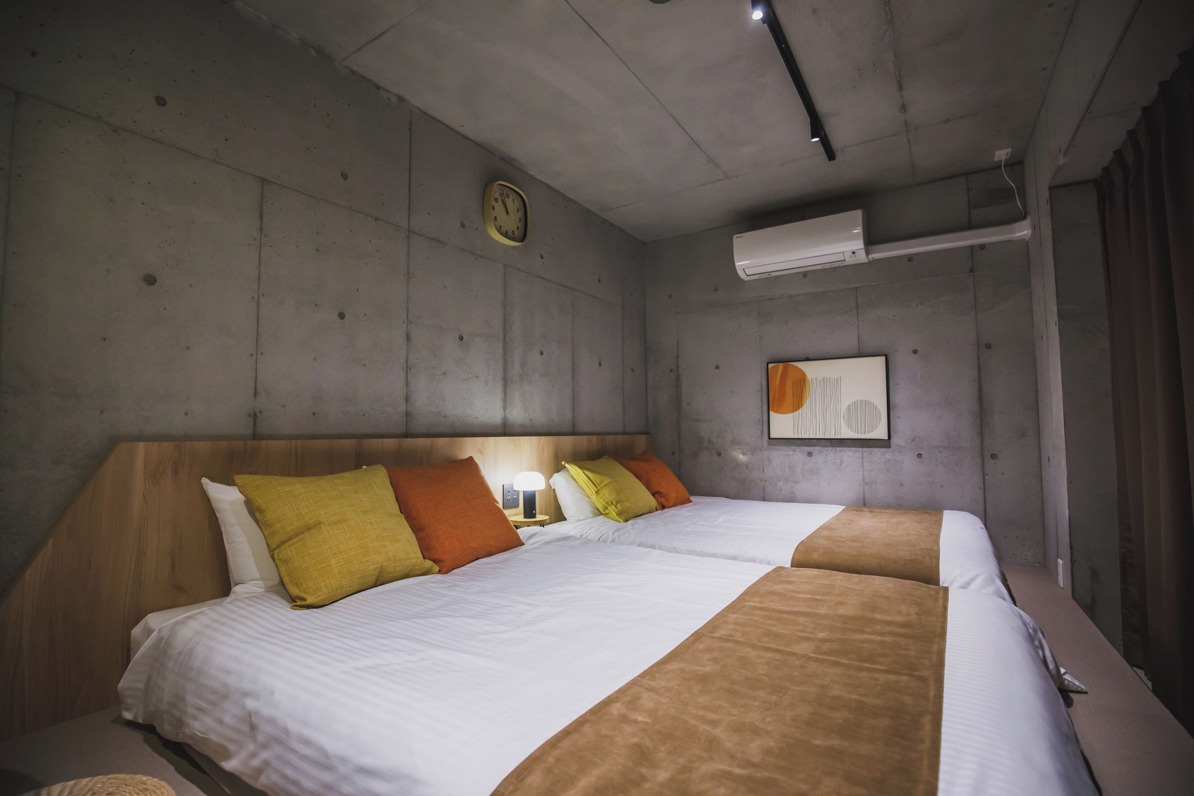 Blendingsgardiner, lydisolert, wi-fi (inkludert) og sengetøy