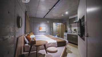 Pimennysverhot, äänieristys, ilmainen Wi-Fi, vuodevaatteet