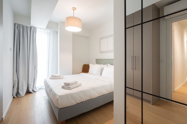 2 bedrooms, iron/ironing board, free WiFi, bed sheets