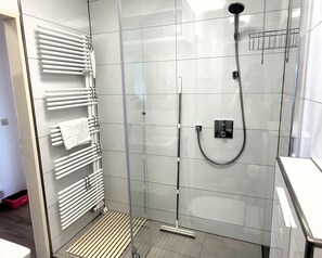 Apartment | Badezimmer