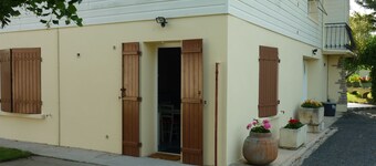 Ground floor apartment of the owner's house