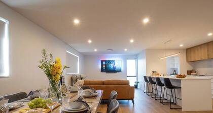 Games Room | Pet friendly | Walk to supermarket