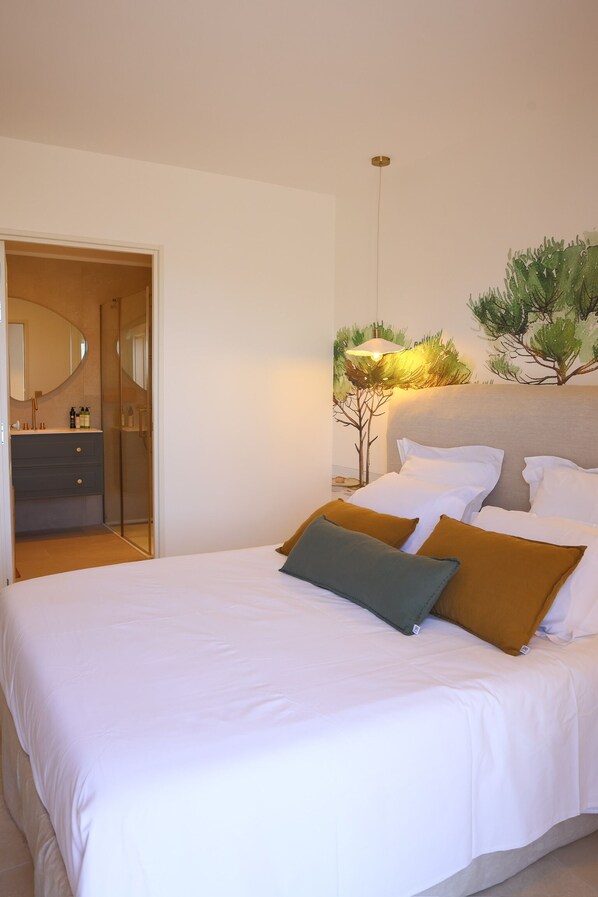 3 makuuhuonetta, silitysrauta/-lauta, vauvan matkasänky, ilmainen Wi-Fi