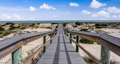 609 Sailmaker - Seaside Escape