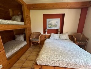 10 bedrooms, individually furnished, bed sheets - Group Home in La Roche With Sauna (La Roche-en-Ardenne)