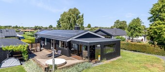 "Tecumseh" - 300m from the sea by Interhome