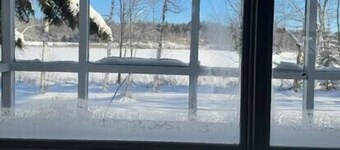 Lakefront A-Frame Sauna, hot tub
