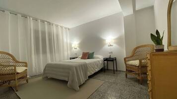 3 chambres, fer et planche Ă  repasser, lit parapluie, Wi-Fi