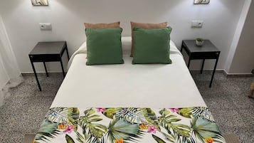 3 bedrooms, iron/ironing board, travel cot, WiFi
