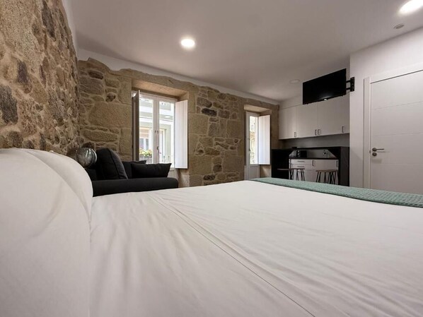 1 camera, ferro/asse da stiro, accesso a Internet, lenzuola