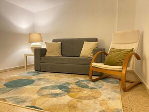 TV - Apartment Padron Centro P3 by URent (Padrón)