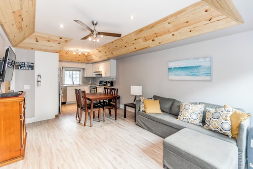 Wasaga Beach Summer Cottages & Cabins