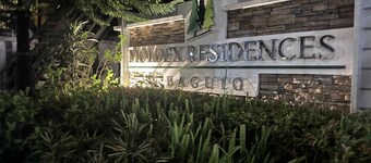 Moldex Baguio Condo - Balcony, Wifi, Netflix, Hot & Cold Shower, 24/7 Security