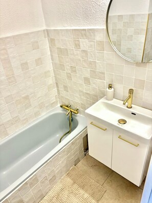 Hair dryer, towels, toilet paper