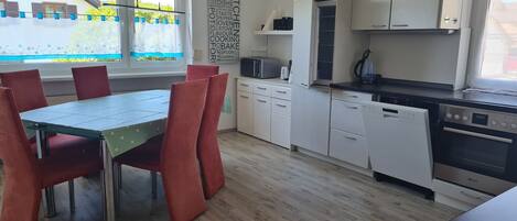 Microwave, oven, stovetop, dishwasher