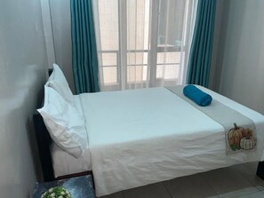 1 slaapkamer, een strijkplank/strijkijzer, wifi, beddengoed