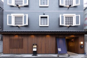Exterior - Hotel Matsunoi Shurin (Tokyo)