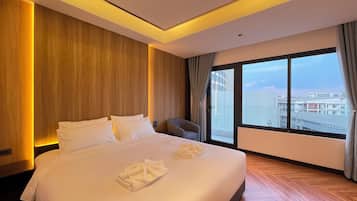 In-room safe, desk, blackout curtains, soundproofing