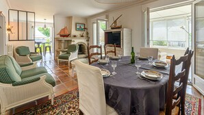 Dining - L'écrin du Bono by Interhome (Le Bono)