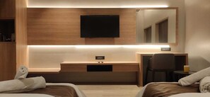 Bureau, espace de travail pour ordinateur portable, Wi-Fi gratuit