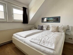 Room - 2-room apartment (up to 2 pers.) No. 9 - Holiday home Indra Janssen (Norderney)