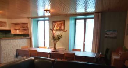 APPARTEMENT DUPLEX DE 120 m2