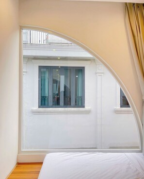 Soundproofing, free WiFi, bed sheets - Adora Homestay Hue (Hue)