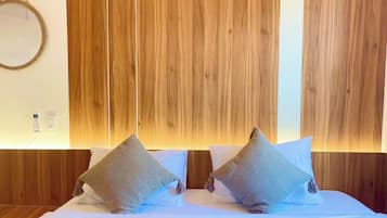 Schallisolierte Zimmer, kostenloses WLAN, Bettwäsche