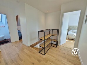 5 camere, Wi-Fi gratuito, lenzuola