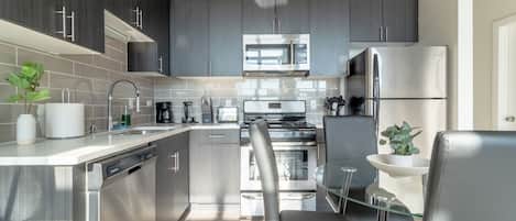 Fridge, microwave, oven, stovetop
