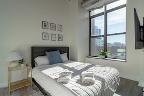 2 chambres, fer et planche à repasser, accès au Wi-Fi (inclus)