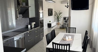 Porta Mare house, 10 minutes from the sea, near Venice, 2 steps from the station