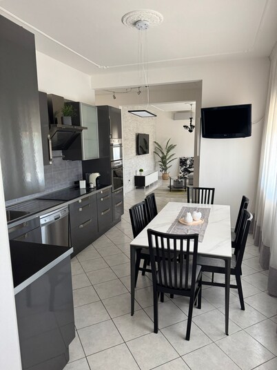 Porta Mare house, 10 minutes from the sea, near Venice, 2 steps from the station