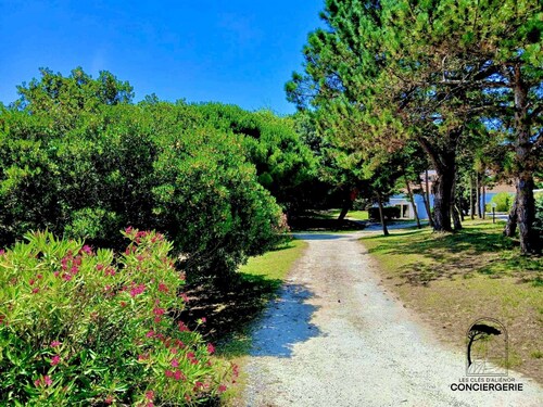 ⭐️Maisonnette-piscines-proche plage⭐️