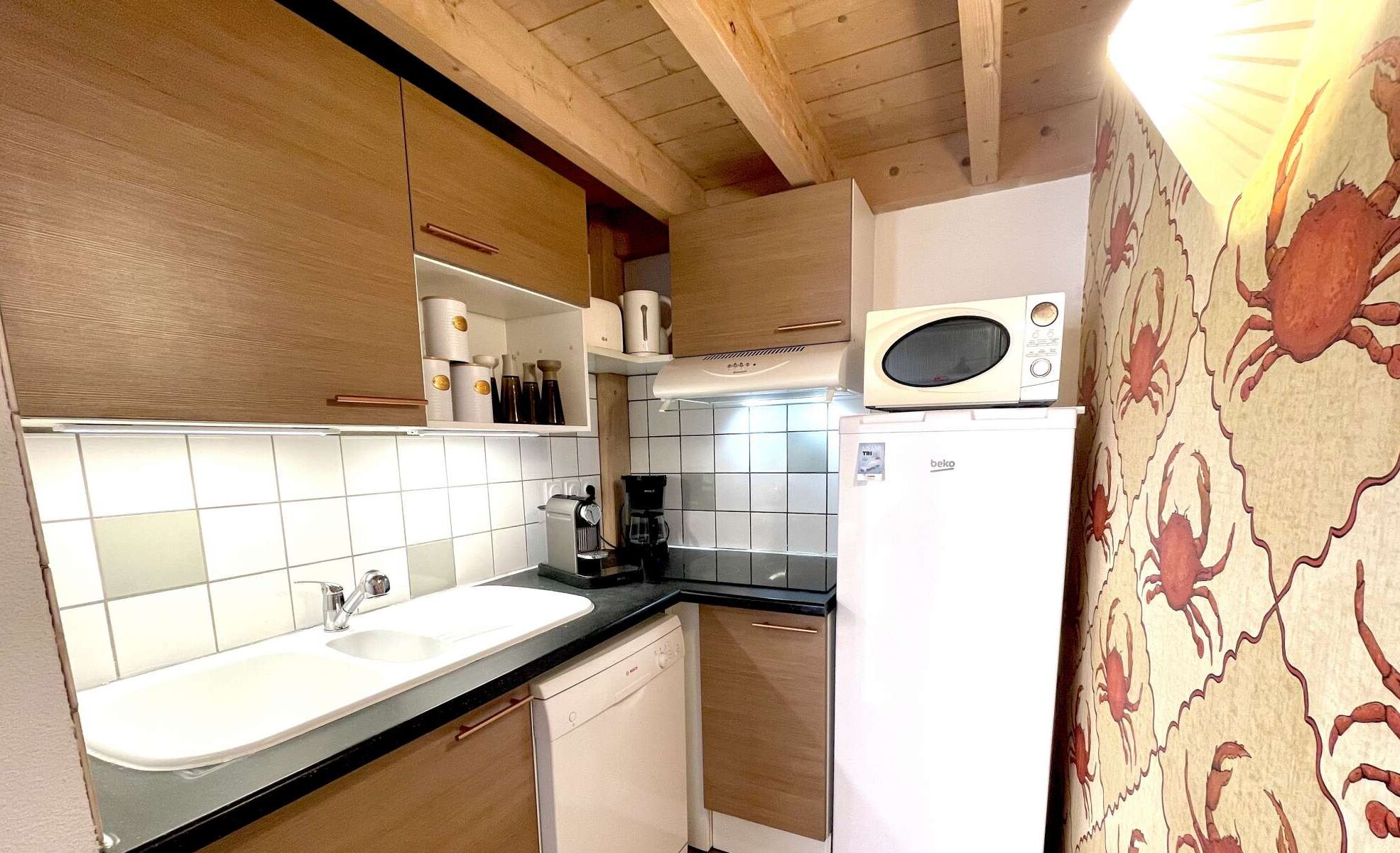 Kühlschrank, Mikrowelle, Geschirrspüler