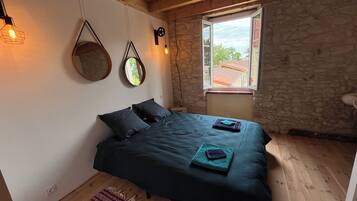 1 bedroom, WiFi, bed sheets