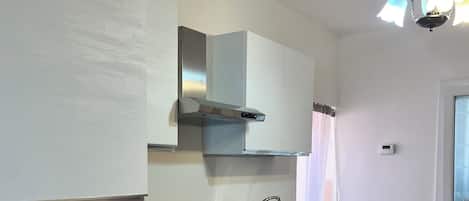 Four, plaque de cuisson, lave-vaisselle